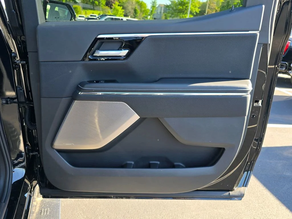 New 2025 Onyx Black GMC Extended Range Denali image 30