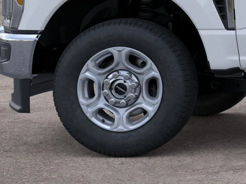 New 2026 Oxford White Ford F-250® XLT image 21