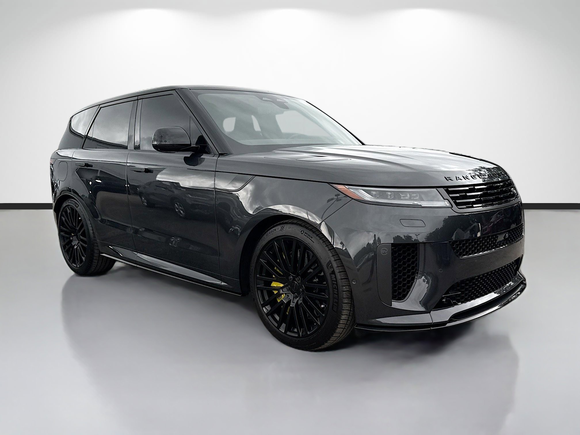 Used 2026 Gray Land Rover SV Carbon image 7