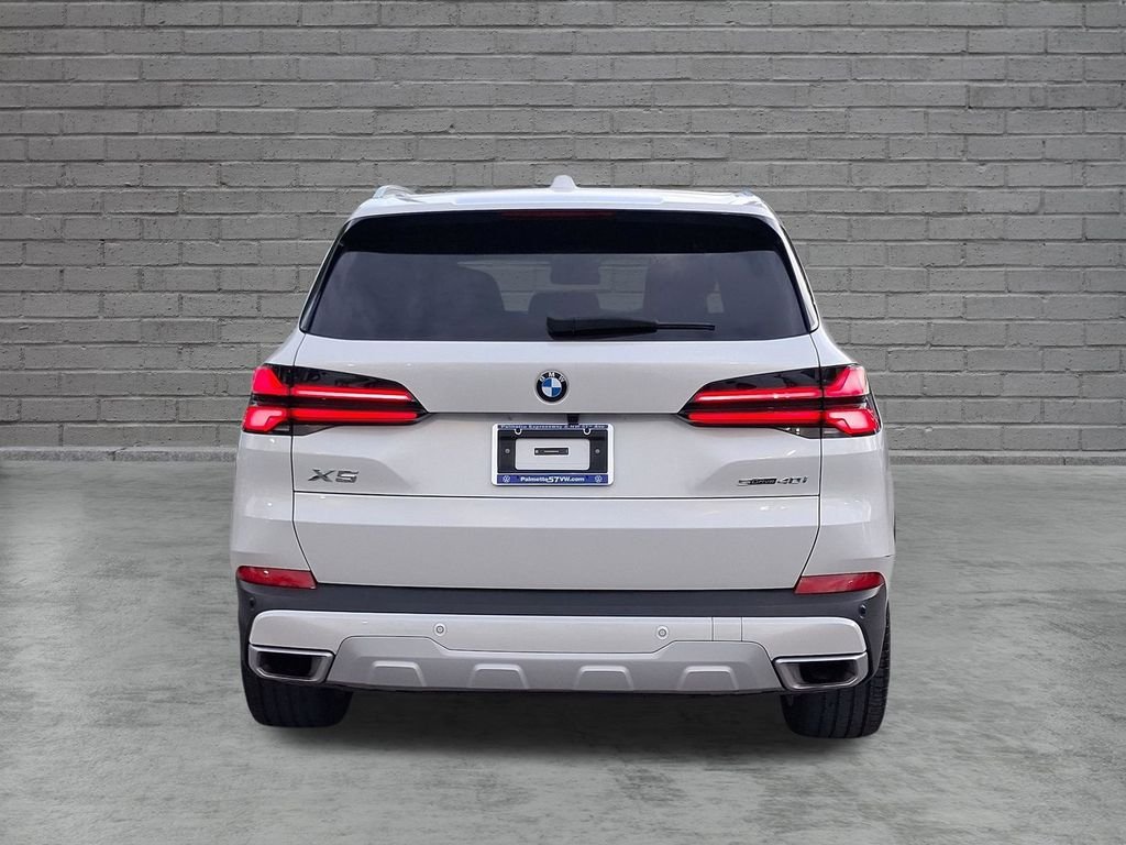 Used 2024 White BMW sDrive40i image 7