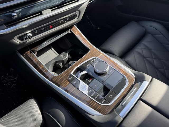 Used 2026 White BMW sDrive40i image 24