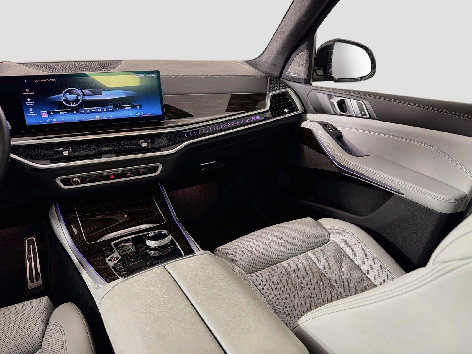 Certified Used 2024 Carbon Black Metallic BMW xDrive40i image 23