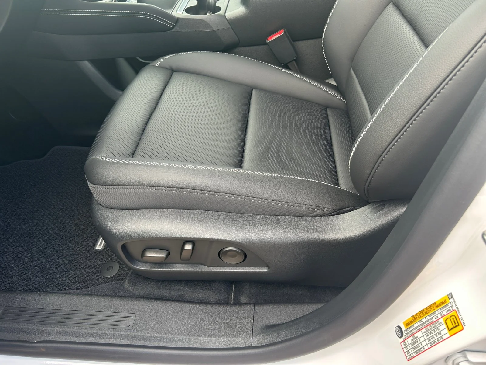 New 2027 Summit White GMC AWD Denali image 15