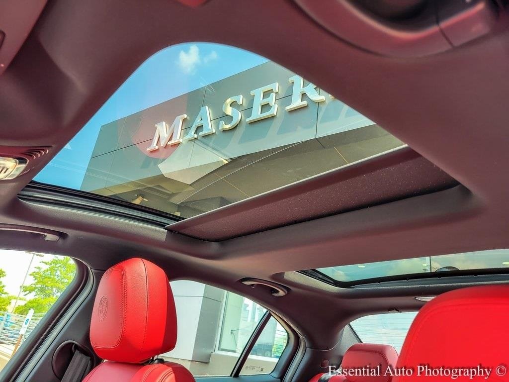 2025 ALFA ROMEO GIULIA (952) - Image 9