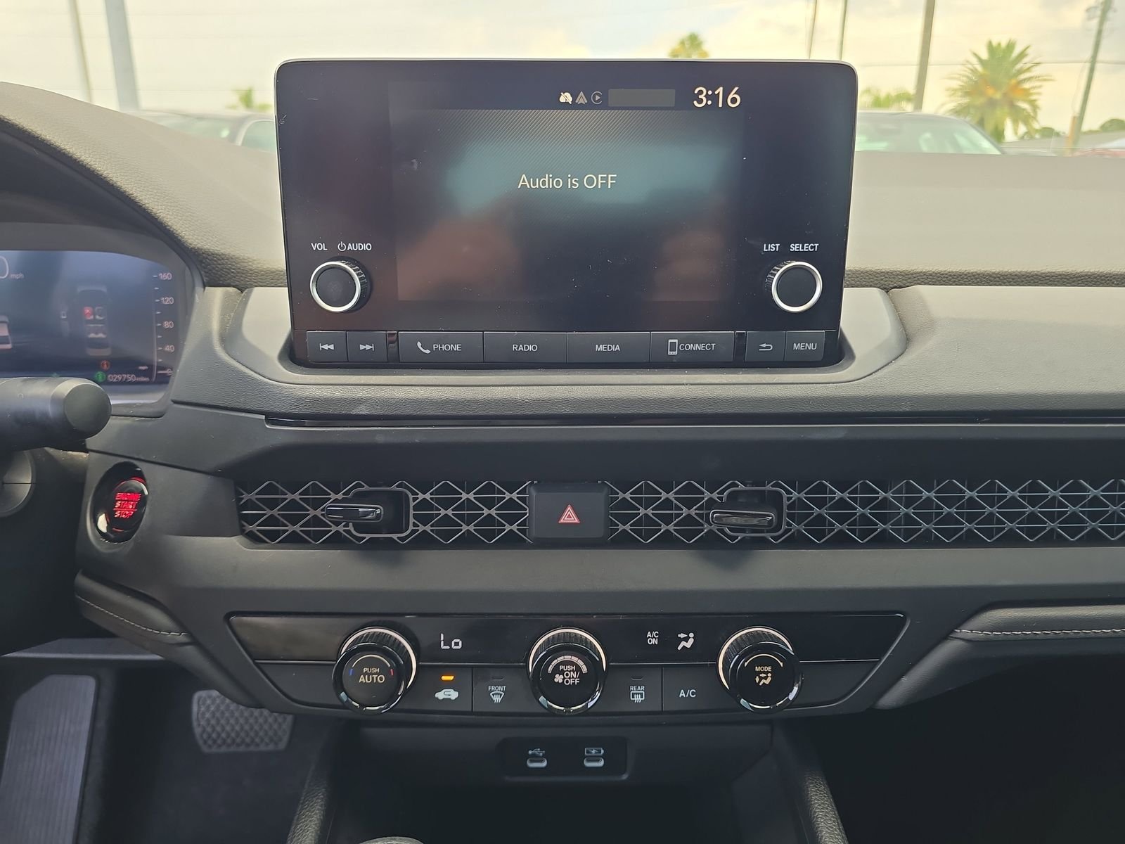 2024 Honda Accord LX - Photo 17