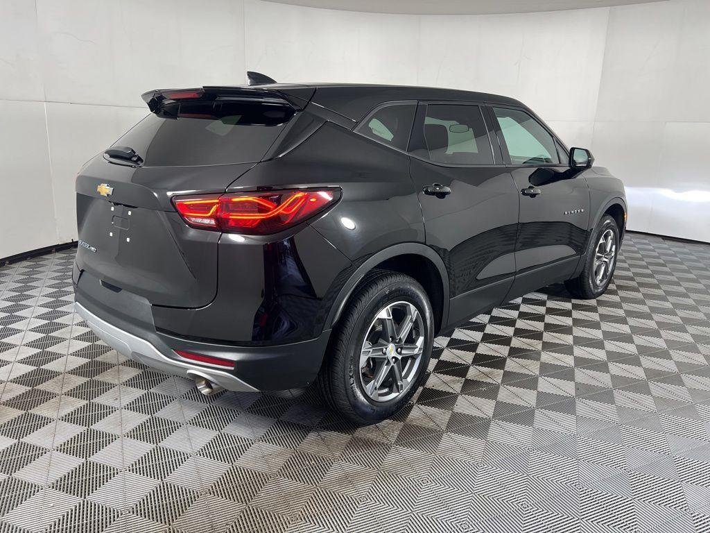 Used 2023 Black Chevrolet LT image 11
