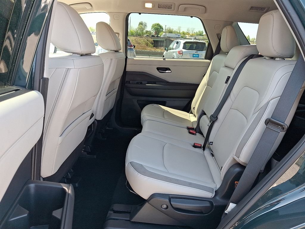 Used 2023 Black Nissan SL image 11