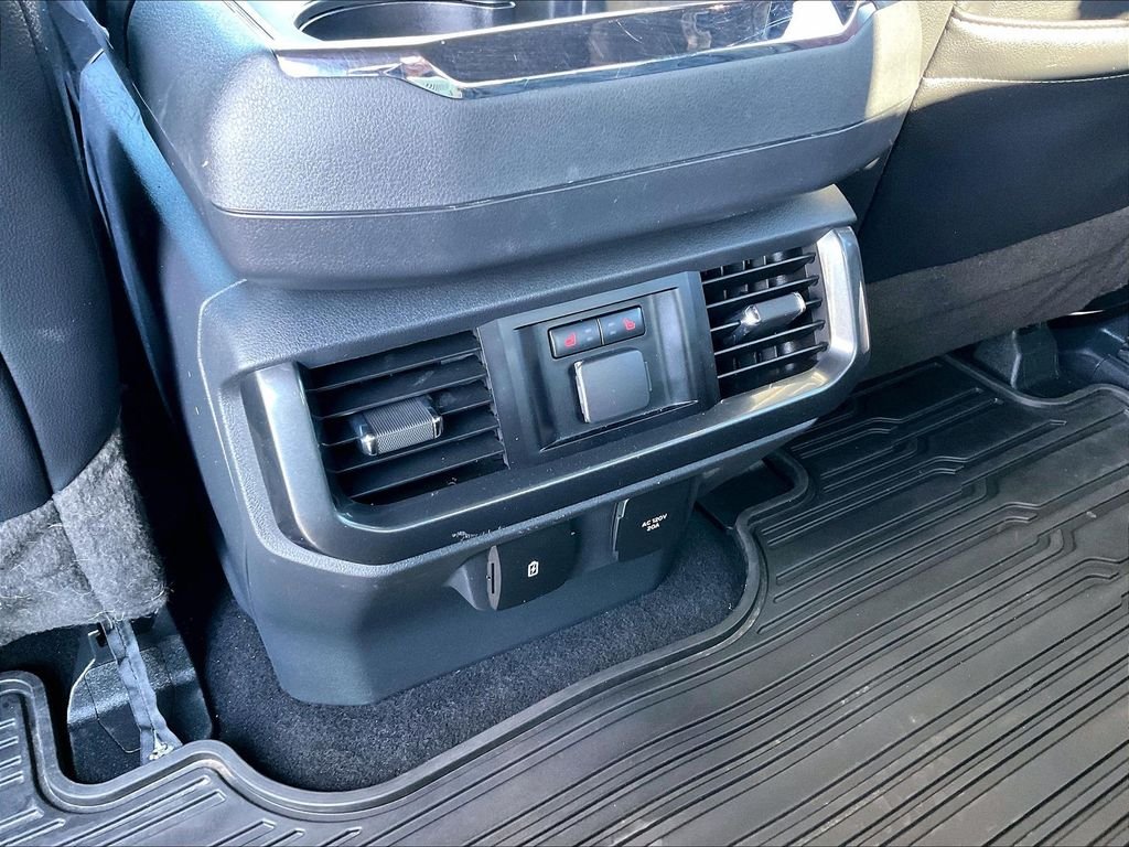 Used 2023 Star White Ford Lariat image 27
