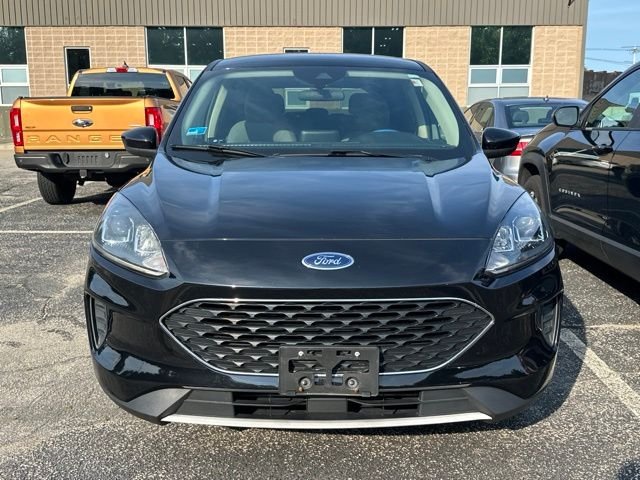 Used 2020 Ford Escape SE with VIN 1FMCU9G67LUC67337 for sale in Cranston, RI