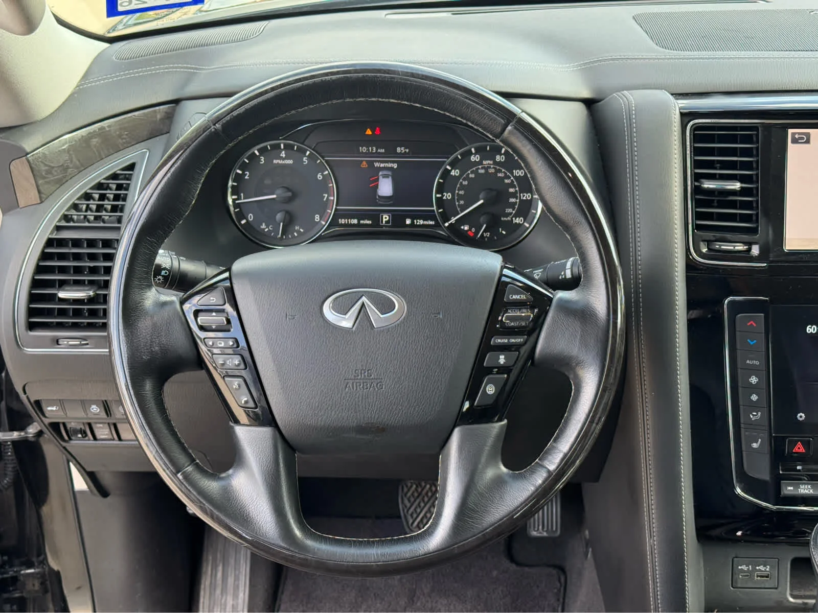Used 2020 Black Obsidian INFINITI LUXE image 23