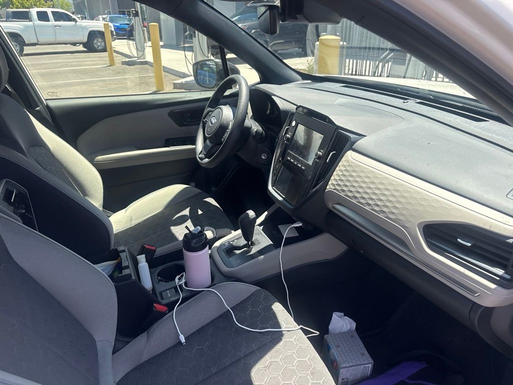 Used 2025 White Subaru Base image 12