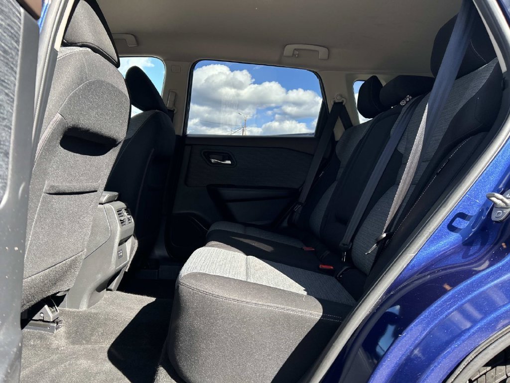 Used 2021 Blue Nissan SV image 14