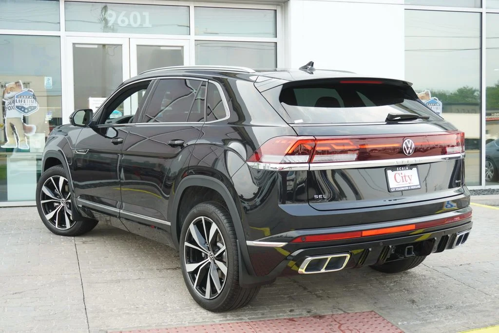 New 2026 Black Volkswagen 2.0T SEL Premium R-Line image 8
