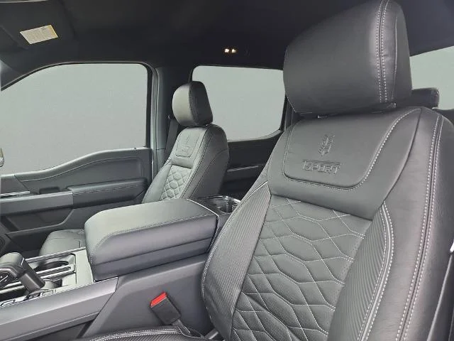 New 2025 Space White Metallic Ford XLT image 17