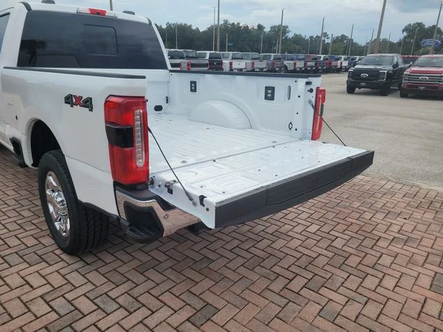 New 2026 Oxford White Ford King Ranch image 11