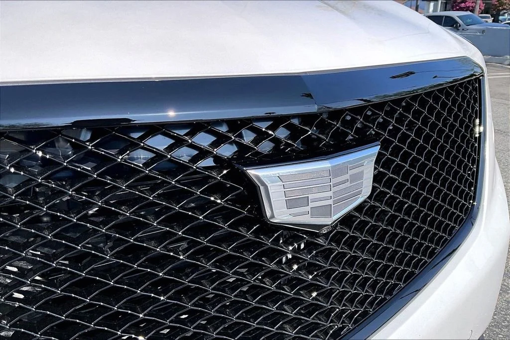 New 2026 Crystal White Tricoat Cadillac Premium Luxury image 36