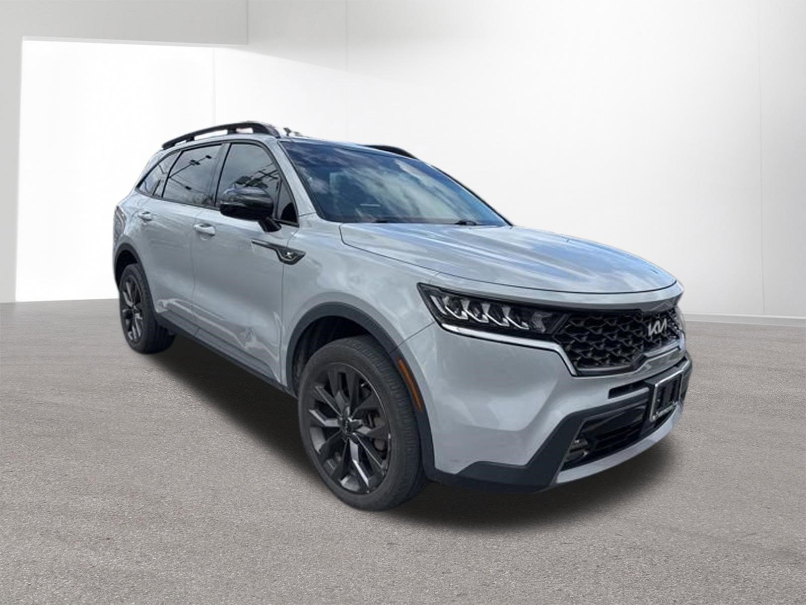 Used 2022 Wolf Gray Kia X-Line EX image 26