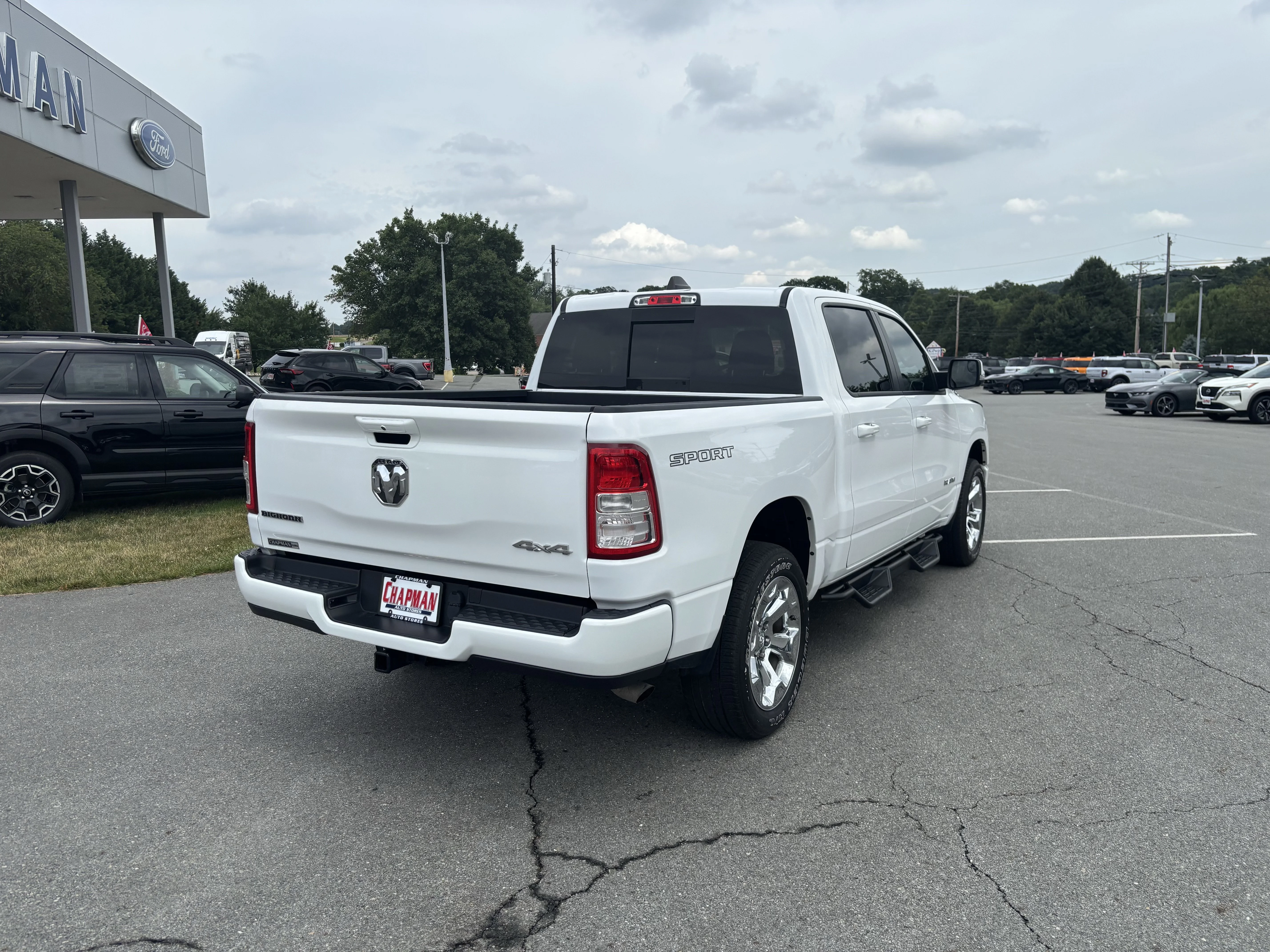Used 2022 Bright White Clearcoat Ram Big Horn/Lone Star image 9