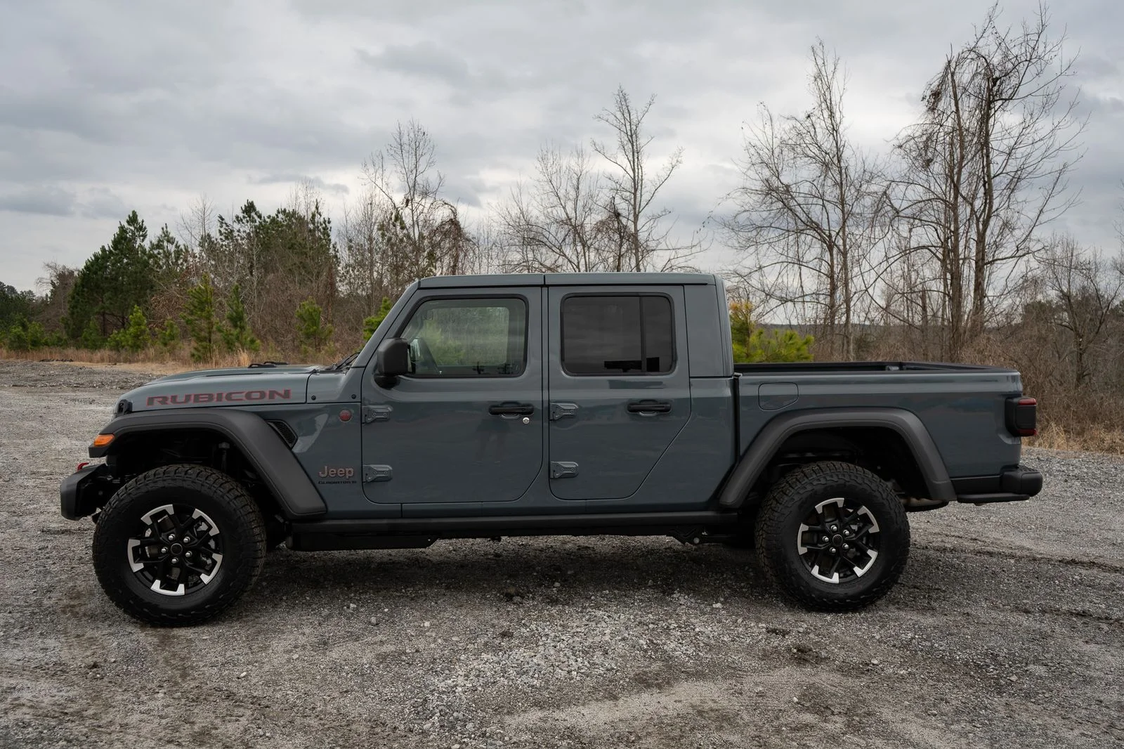 New 2026 Anvil Clear-Coat Exterior Paint Jeep Rubicon image 5