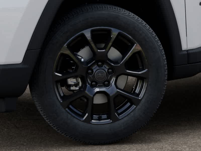 New 2026 Bright White Clear-Coat Exterior Paint Jeep Latitude image 8