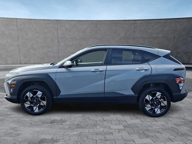 Used 2024 Gray Hyundai SEL image 5