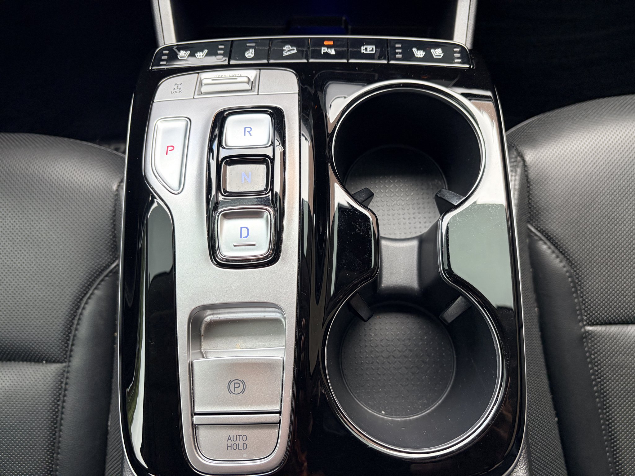 Used 2024 Shimmering Silver Hyundai Limited image 18