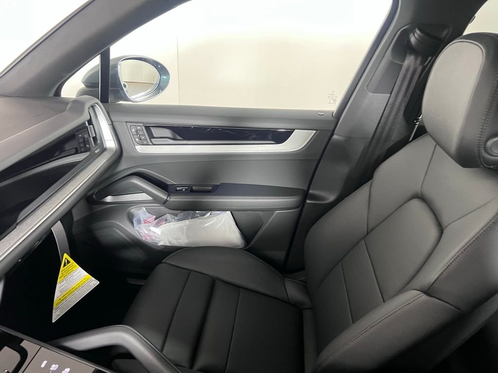 New 2026 Vanadium Grey Metallic Porsche  image 29