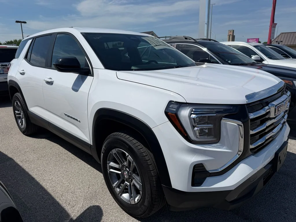 Used 2026 White GMC Elevation image 7