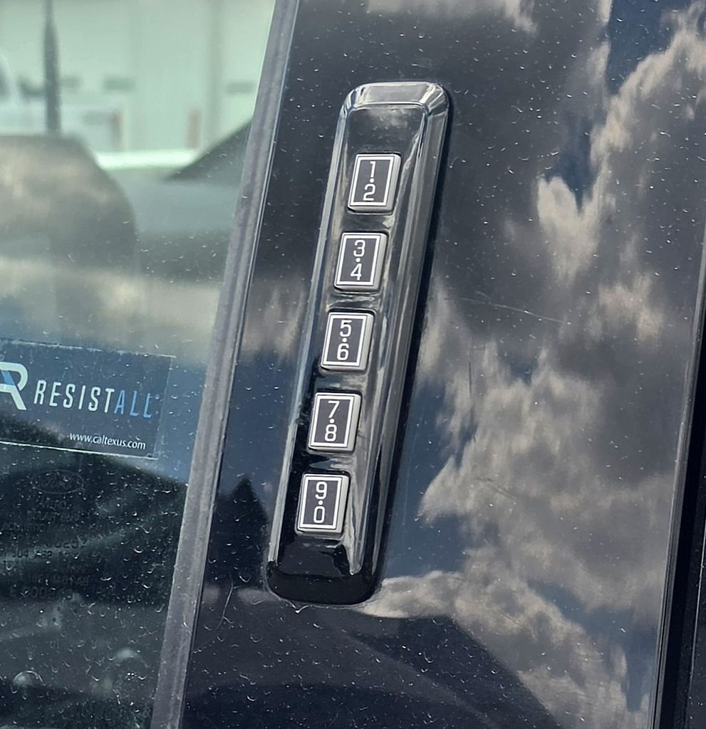 Used 2023 Carbonized Gray Metallic Ford XLT image 13