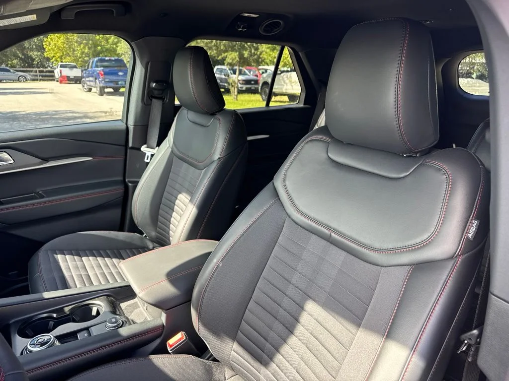 Used 2026 Gray Metallic Ford ST-Line image 10