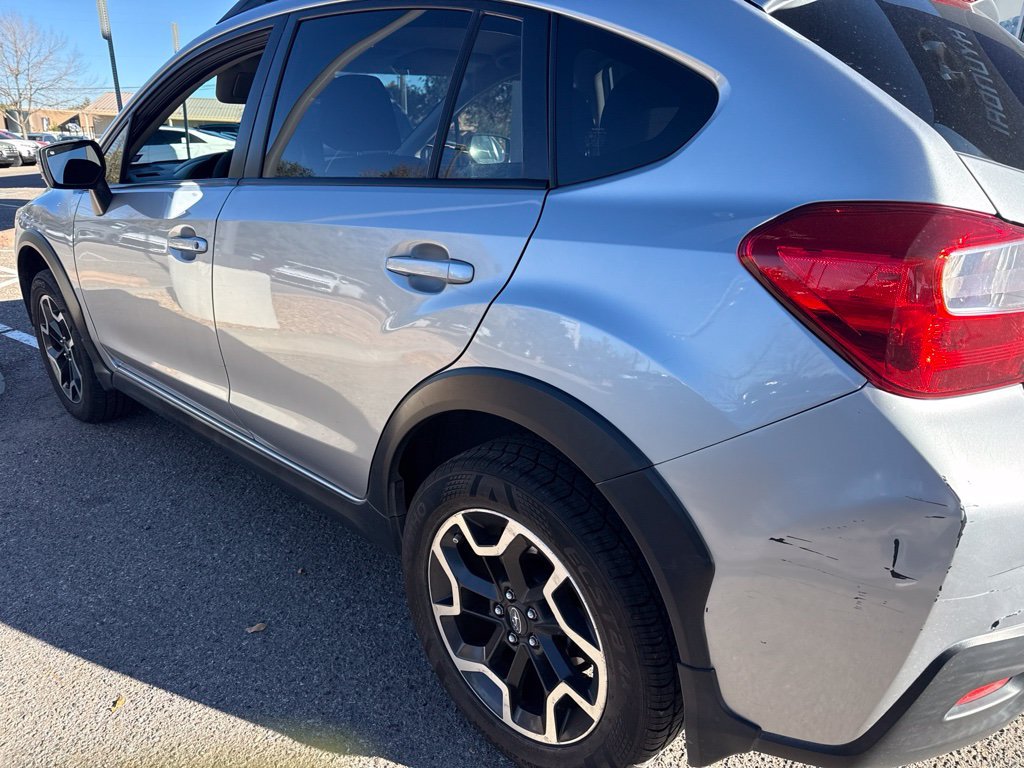 Used 2017 Silver Subaru 2.0i Premium image 10