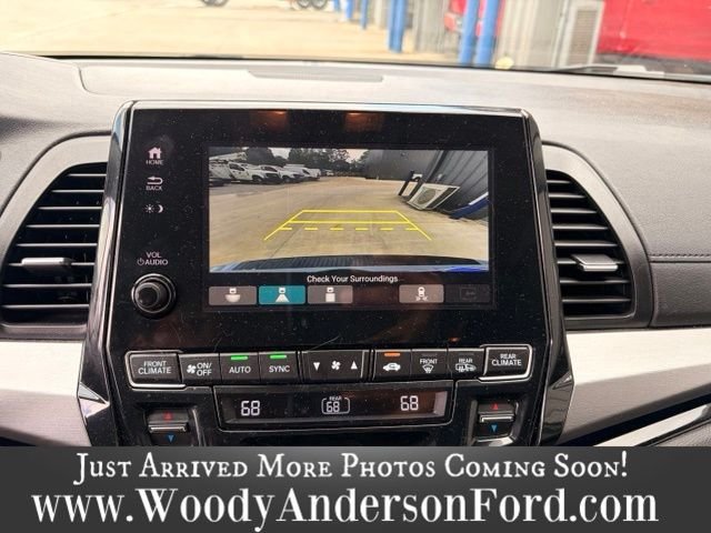 Used 2024 Sonic Gray Pearl Honda Touring image 14