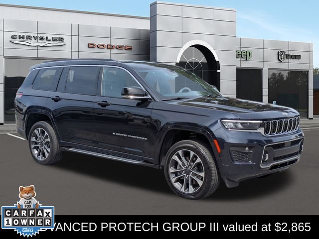 Used 2024 Black Jeep Overland image 1