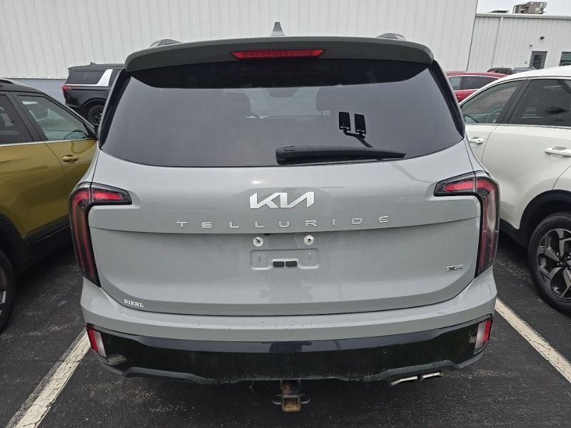 Used 2024 Gray Kia EX X-Line image 5