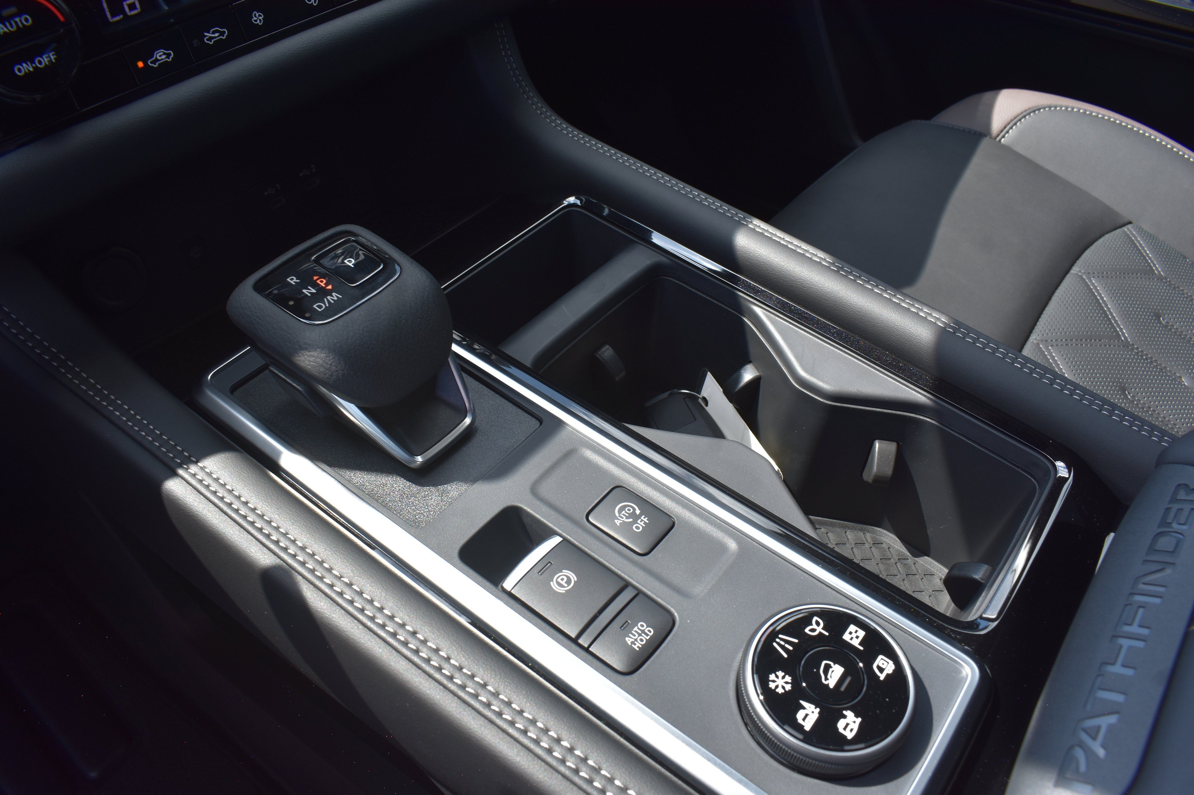New 2026 Everest White Pearl TriCoat Nissan Platinum image 28