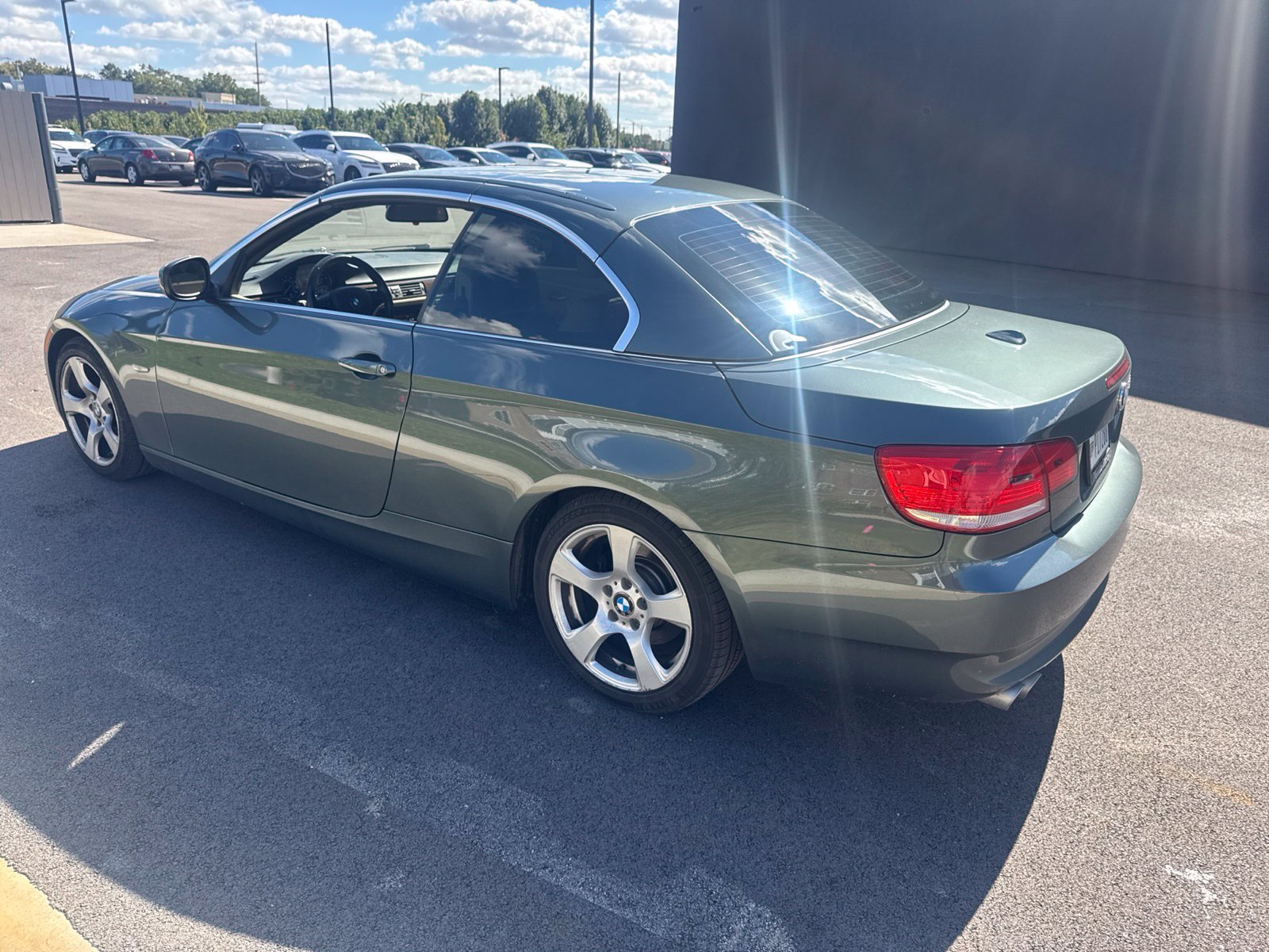 Used 2010 Green BMW 328i image 3