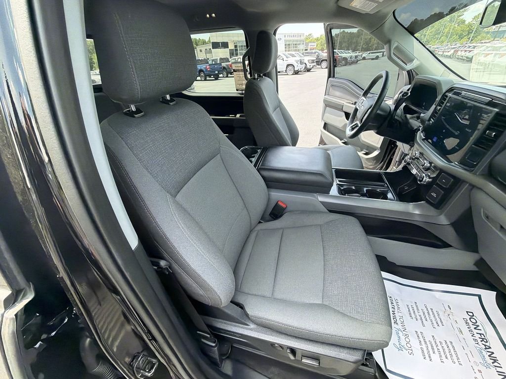 Used 2024 Black Ford XLT image 32
