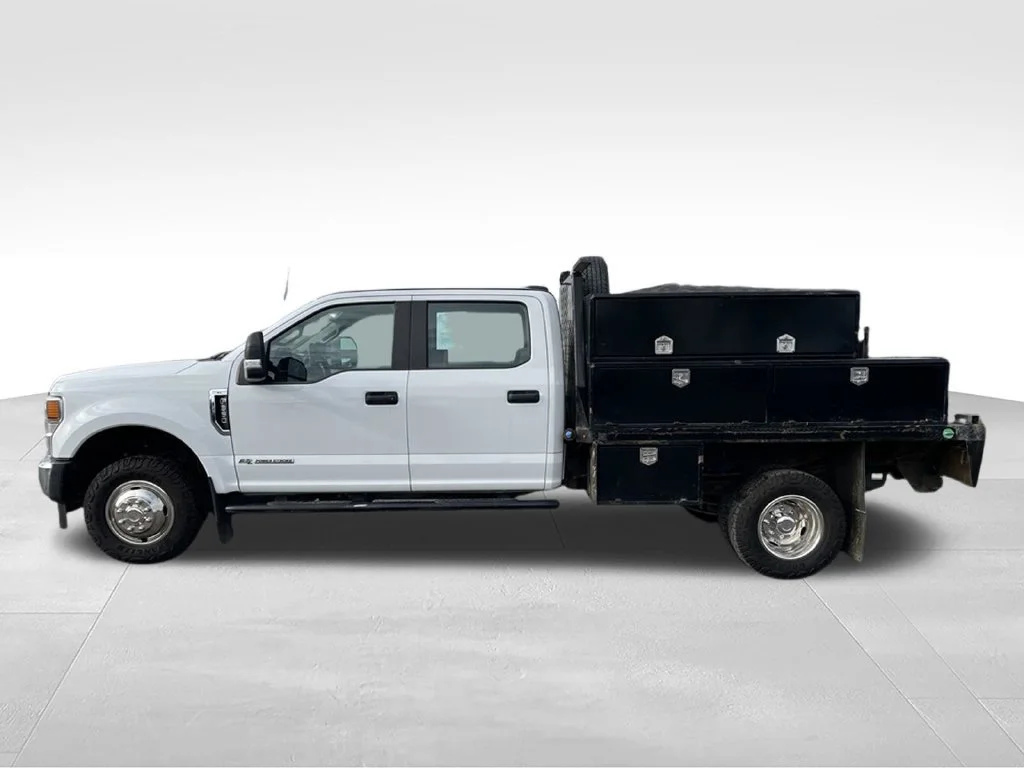Used 2022 White Ford XL image 8