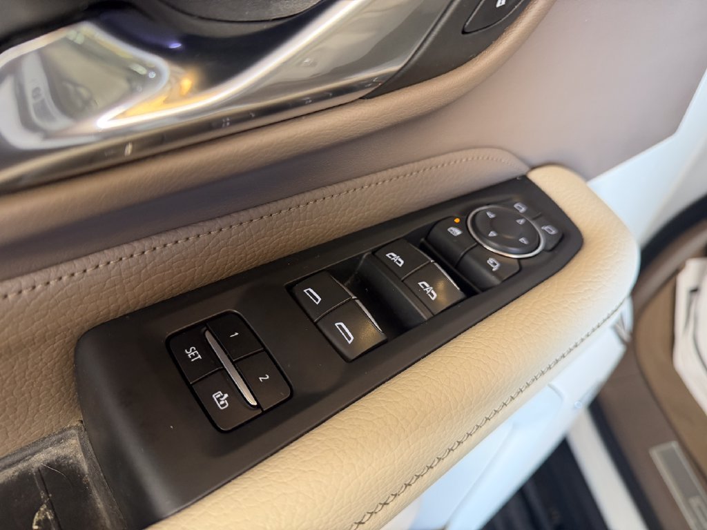 Used 2021 White GMC Denali image 11