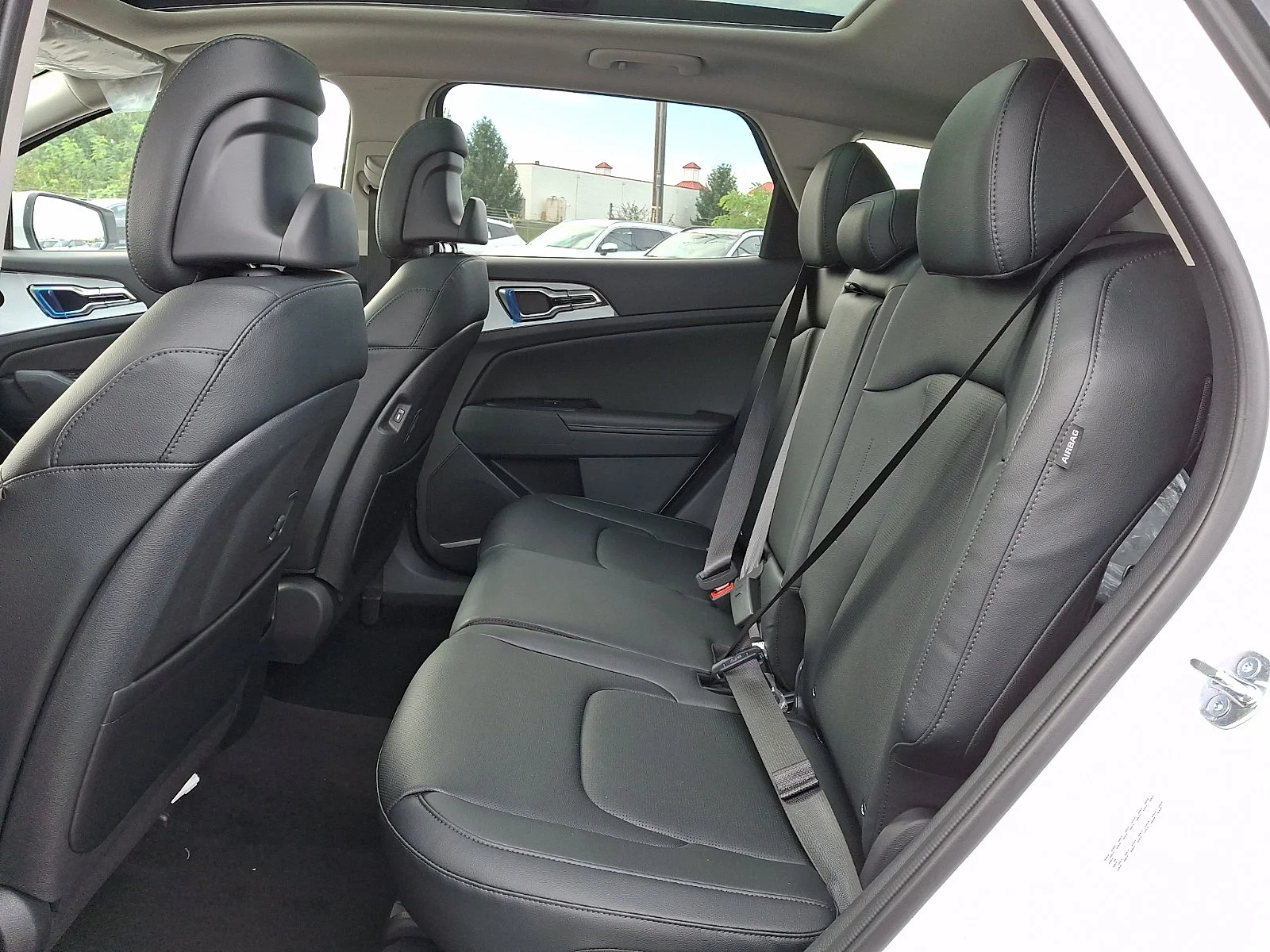 New 2027 White Kia EX image 11