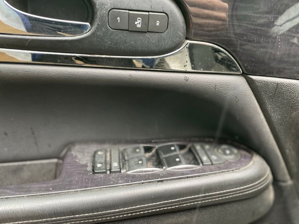 Used 2017 White Frost Tricoat Buick Premium Group image 9