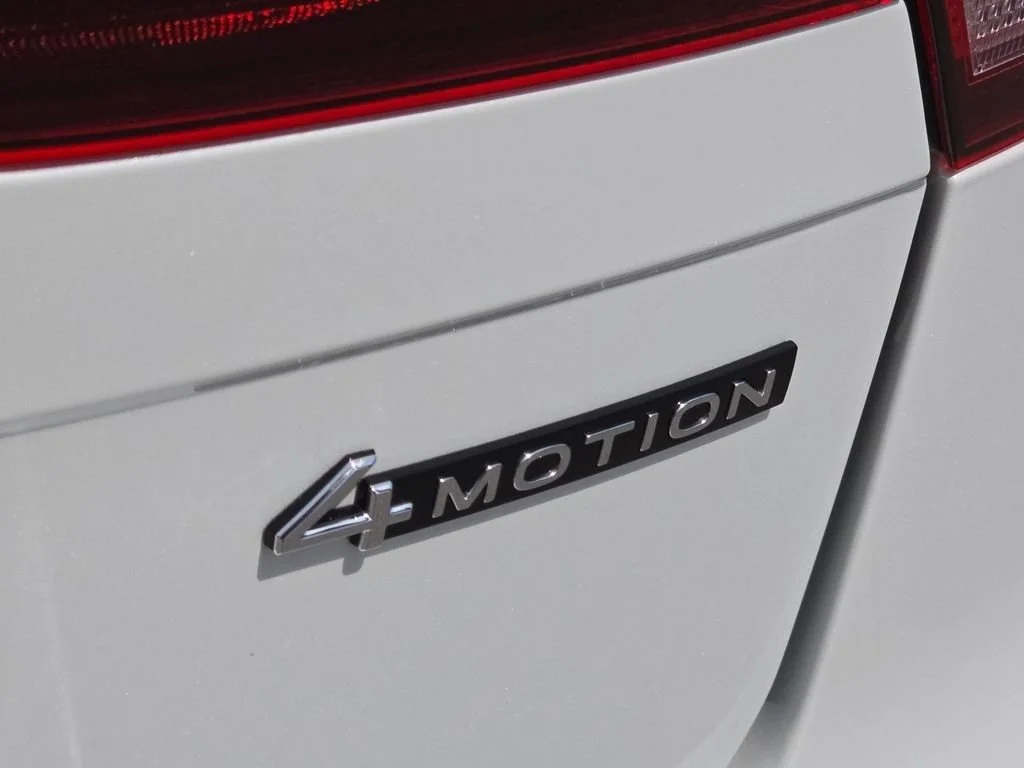 2024 Volkswagen Tiguan SEL R-LINE - Photo 24