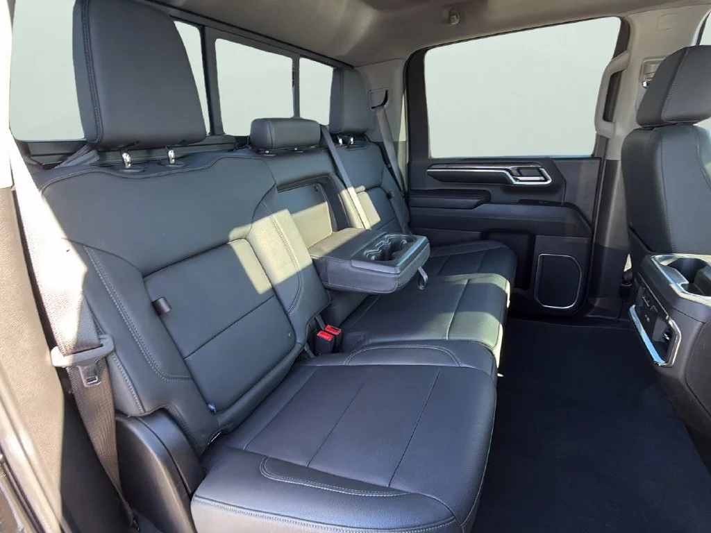 2025 Chevrolet Silverado 3500HD LTZ - Photo 31