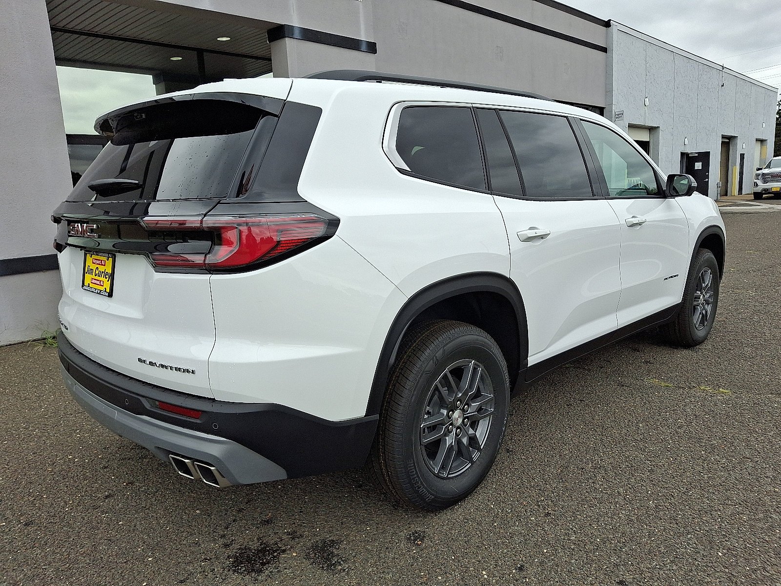 2026 GMC Acadia Elevation - Photo 4