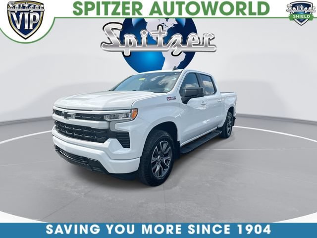Used 2024 Summit White Chevrolet RST image 6
