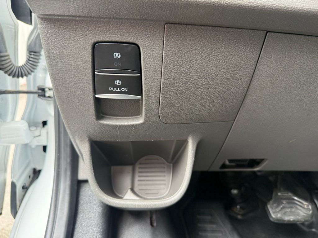 Used 2023 Oxford White Ford Base image 9