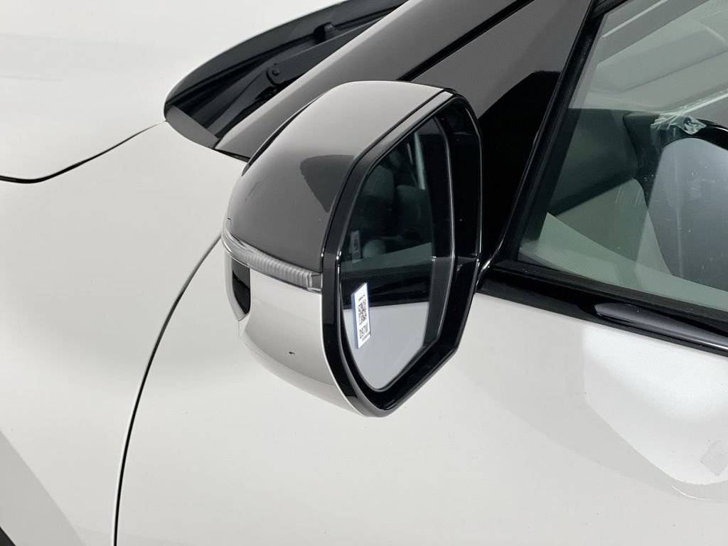 New 2027 Snow White Pearl Kia S image 10
