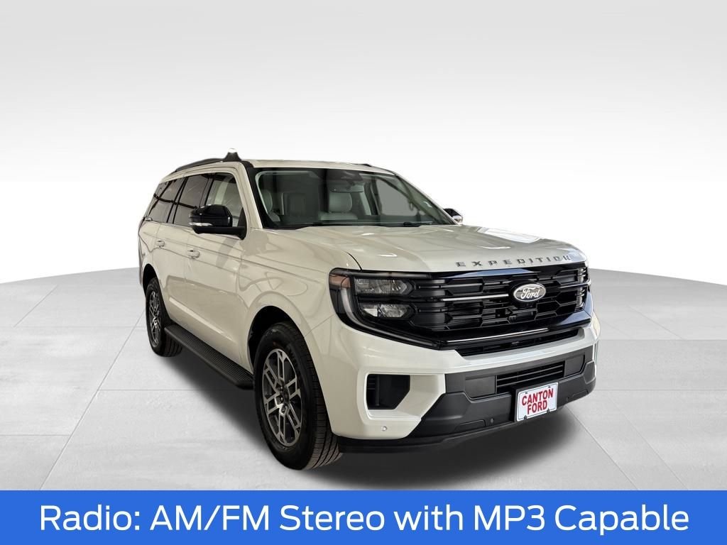 New 2026 Star White Metallic Tri-Coat Ford Active image 9