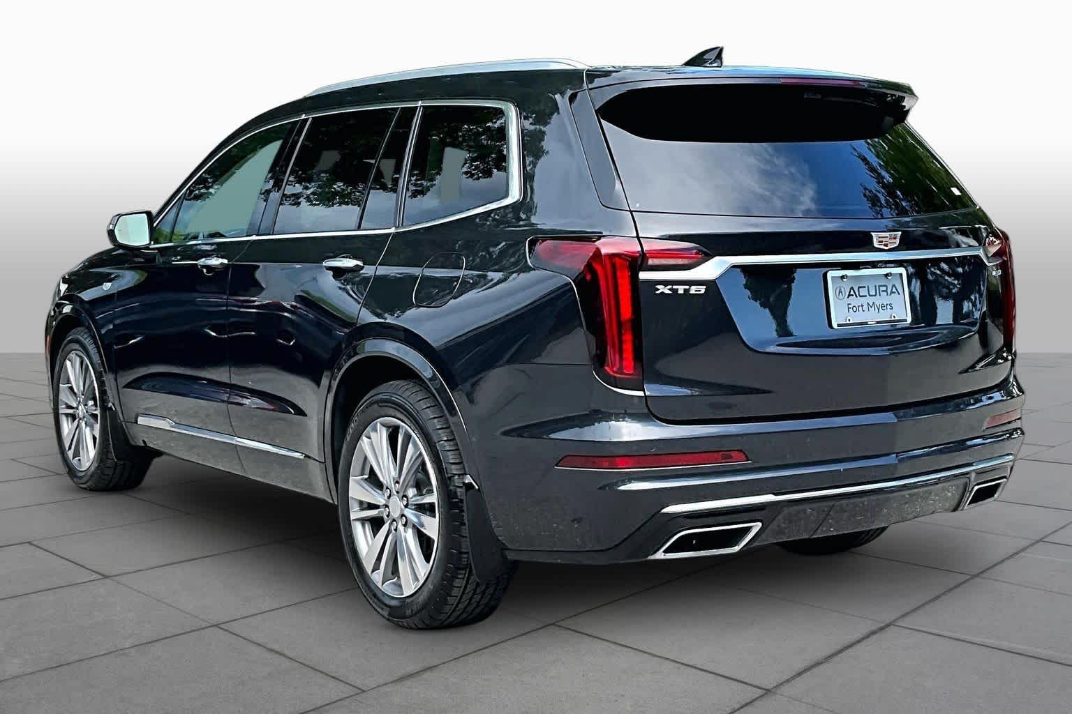 Used 2020 Manhattan Noir Metallic Cadillac FWD Premium Luxury image 12