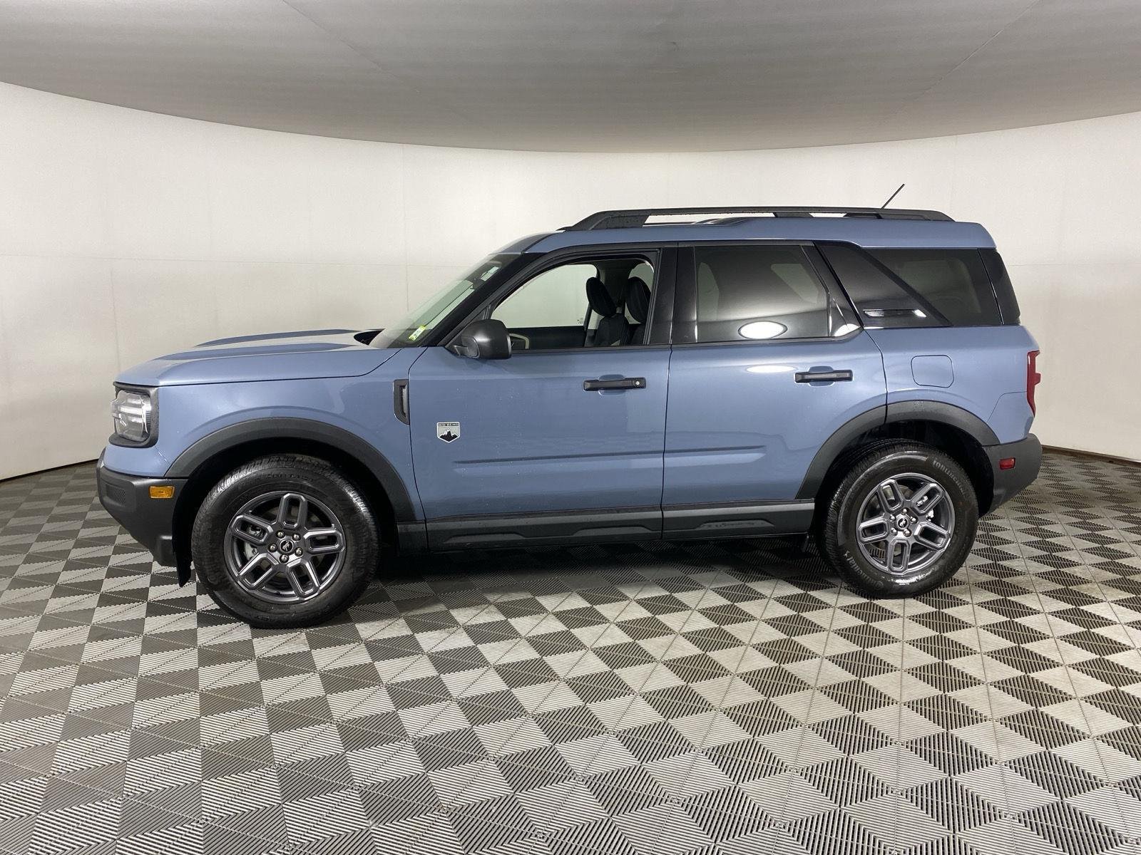 Used 2026 Azure Gray Metallic Tri-Coat Ford Big Bend image 4